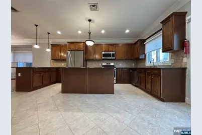 324 2nd Street B(Left) #B(Left), Palisades Park, NJ 07650 - Photo 5