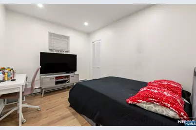 202 Devon Street, Kearny, NJ 07032 - Photo 9