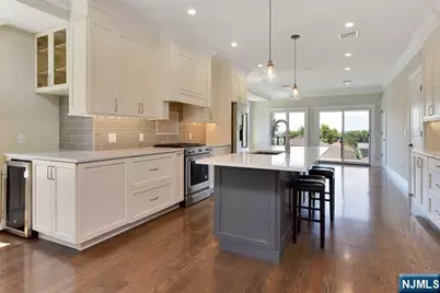 269 9th Street C #C, Palisades Park, NJ 07650 - Photo 17