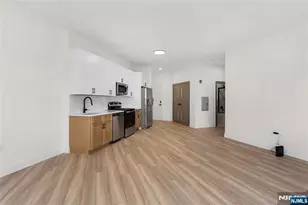 89 Mary Street 505, Paterson, NJ 07503 - Photo 3