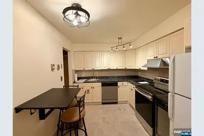 468 Liberty Street 201 #201, Little Ferry, NJ 07643 - Photo 9