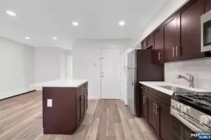 561 Broad, Carlstadt, NJ 07072 - Photo 5