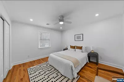 301 New Bridge Road, Bergenfield, NJ 07621 - Photo 9