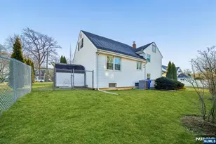 127 E Village Circle, Paramus, NJ 07652 - Photo 35