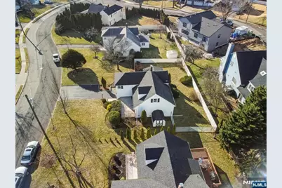 127 Village Circle, Paramus, NJ 07652 - Photo 41