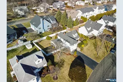 127 Village Circle, Paramus, NJ 07652 - Photo 45