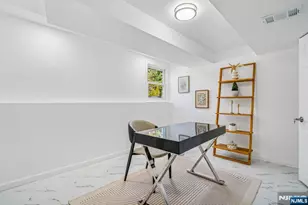 127 E Village Circle, Paramus, NJ 07652 - Photo 27