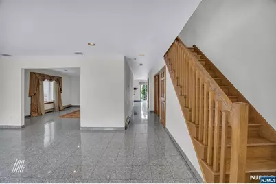 394 Lawton Avenue A #A, Cliffside Park, NJ 07010 - Photo 3