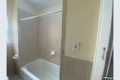 133 Willowdale Avenue, Montclair, NJ 07042 - Photo 15