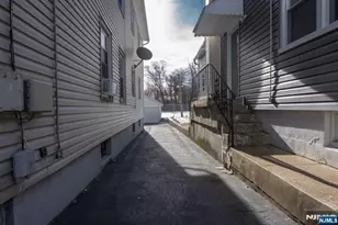 10 Glennon Pl, West Orange Township, NJ 07052 - Photo 27