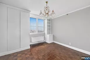 326 Prospect Ave 8E, Hackensack, NJ 07601 - Photo 17