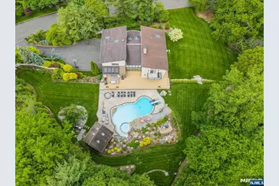 63 Eisenhower Drive, Cresskill, NJ 07626 - Photo 47