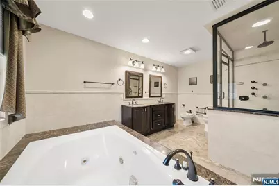 172 Briarheath Lane, Clark Township, NJ 07066 - Photo 19