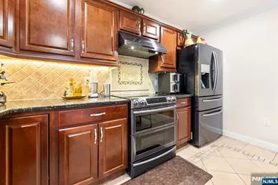 385A Roosevelt, Fairview, NJ 07022 - Photo 19