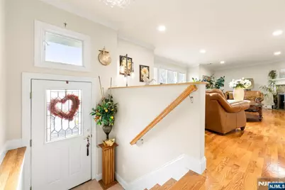 385A Roosevelt, Fairview, NJ 07022 - Photo 5