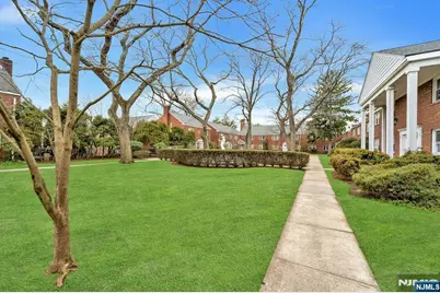 151 Palisade Avenue C10 #C10, Englewood, NJ 07631 - Photo 23
