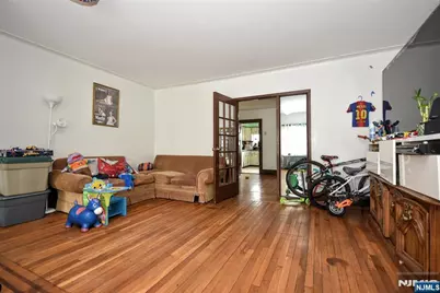 423 8th Street, Fairview, NJ 07022 - Photo 17