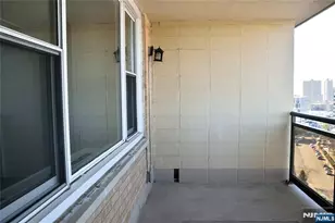 2200 N Central Road 15E, Fort Lee, NJ 07024 - Photo 25