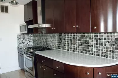 2200 N Central Road 15E #15E, Fort Lee, NJ 07024 - Photo 9