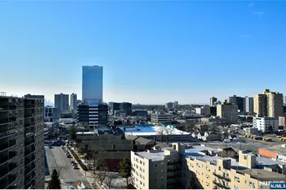 2200 N Central Road 15E #15E, Fort Lee, NJ 07024 - Photo 23