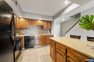 24 Meadowview Ct, Leonia, NJ 07605 - Photo 13
