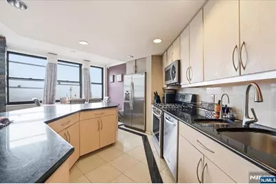 7004 Boulevard East 8C #8C, Guttenberg, NJ 07093 - Photo 7