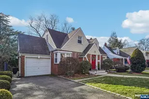 15 Dunn Pl, Dumont, NJ 07628 - Photo 1