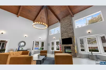 605 Thornton Court T605 #T605, Edgewater, NJ 07020 - Photo 27