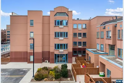 605 Thornton Court T605 #T605, Edgewater, NJ 07020 - Photo 25