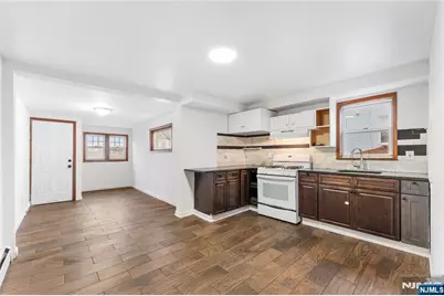 58 Van Buren Street, Newark, NJ 07105 - Photo 9