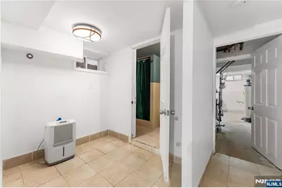 58 Van Buren Street, Newark, NJ 07105 - Photo 19