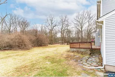 229 Edwards Road, Morris Township, NJ 07054 - Photo 5