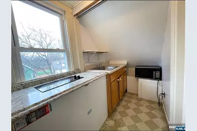 65 Westcott Street 3 #3, East Orange, NJ 07017 - Photo 5