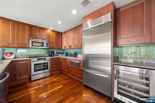 8100 River Road 1011, North Bergen, NJ 07047 - Photo 7