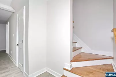 21 E Clinton Avenue, Bergenfield, NJ 07621 - Photo 37