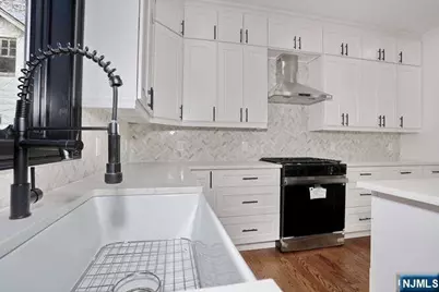 21 E Clinton Avenue, Bergenfield, NJ 07621 - Photo 13