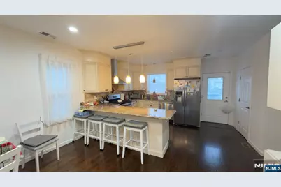 246 Harding Avenue, Clifton, NJ 07011 - Photo 5