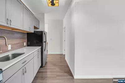 7612 Park Avenue C4 #C4, North Bergen, NJ 07047 - Photo 11