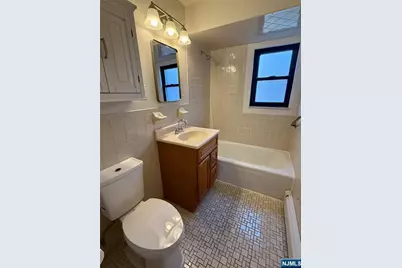 204 C Terhune 204C #204C, Lodi, NJ 07644 - Photo 11