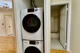 22 Regency Cir, Englewood, NJ 07631 - Photo 11