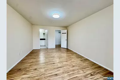 22 Regency Circle, Englewood, NJ 07631 - Photo 13