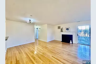 22 Regency Circle, Englewood, NJ 07631 - Photo 7