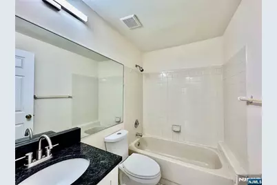 22 Regency Circle, Englewood, NJ 07631 - Photo 17