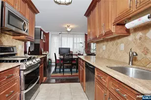 6040 Blvd 8H, West New York, NJ 07093 - Photo 17