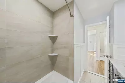 127 Iozia Terrace, Elmwood Park, NJ 07407 - Photo 35