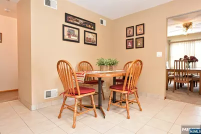 31 Smith Street, Waldwick, NJ 07463 - Photo 7