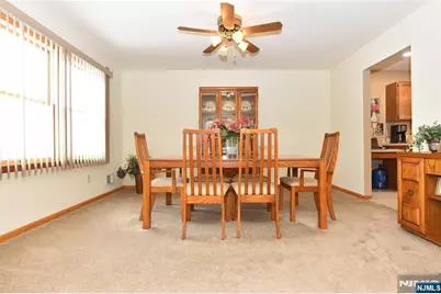 31 Smith Street, Waldwick, NJ 07463 - Photo 5