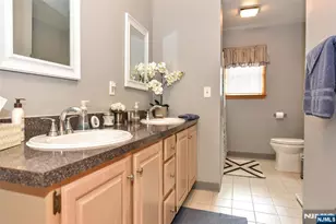 31 Smith St, Waldwick, NJ 07463 - Photo 9