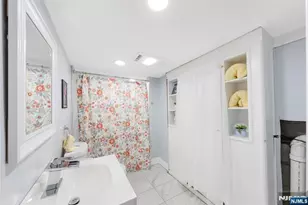 61-63 Keer, Newark, NJ 07112 - Photo 21