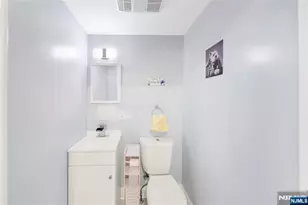 61-63 Keer, Newark, NJ 07112 - Photo 7